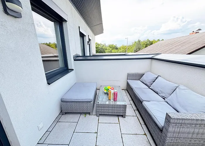 Hideout Villas, 3 Bedrooms, Free Parking, Garden Area, Terrace