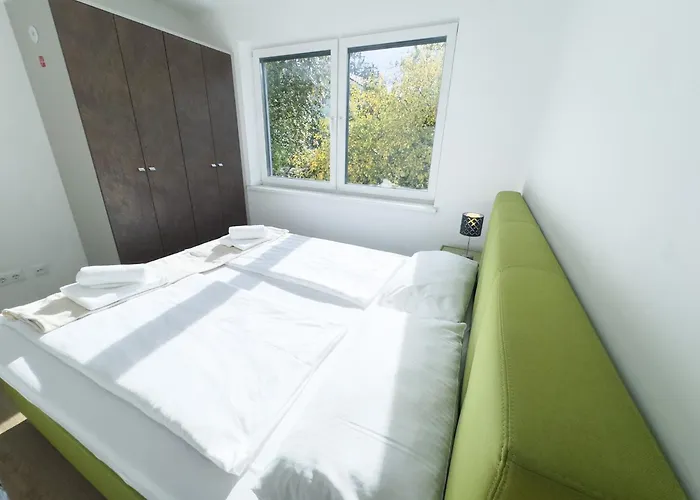 Holiday home Hideout Villas, 3 Bedrooms, Free Parking, Garden Area, Terrace