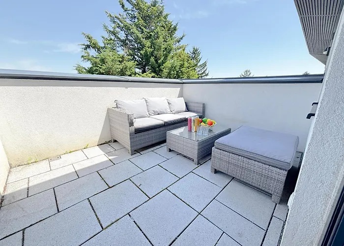 Holiday home Hideout Villas, 3 Bedrooms, Free Parking, Garden Area, Terrace